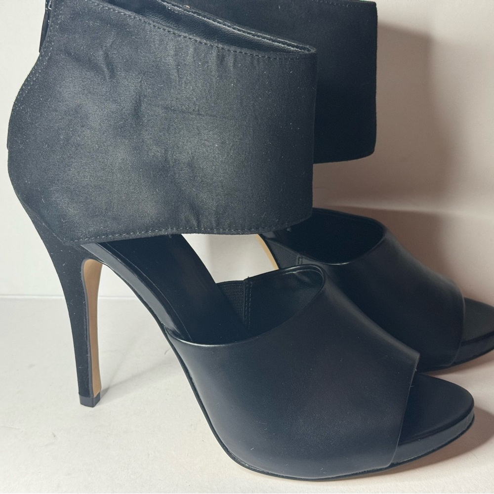 Apt. 9 Black Peep Toe Ankle Cuff High Heels